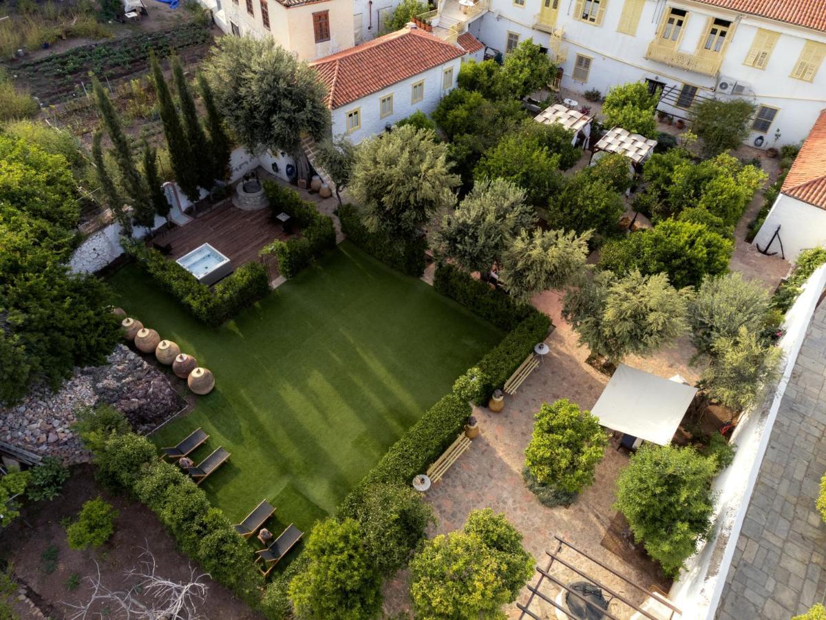 Rafalias Mansion 이드라 외부 사진