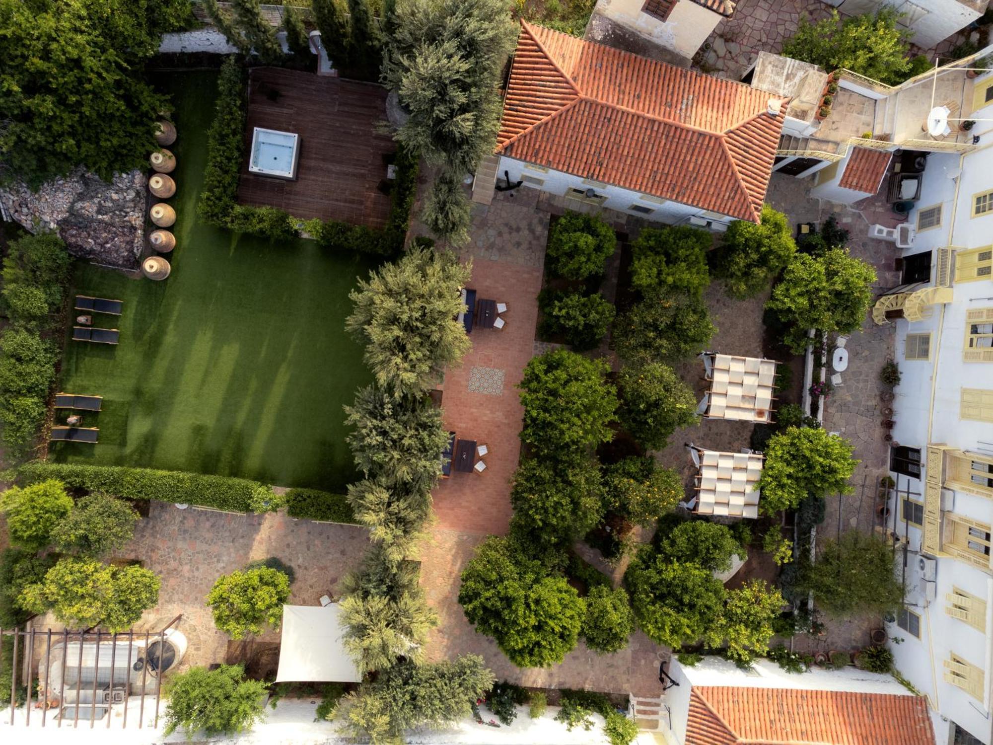 Rafalias Mansion 이드라 외부 사진
